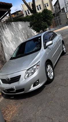 TOYOTA COROLLA 1.8 GLI 16V FLEX 4P AUTOMÁTICO TOYOTA COROLLA 1.8 GLI 16V FLEX 4P AUTOMÁTICO